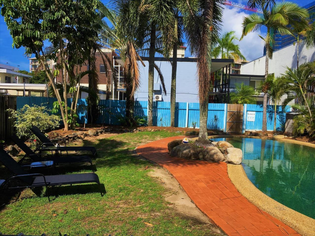 Reef Backpackers Hostel Cairns Exterior foto