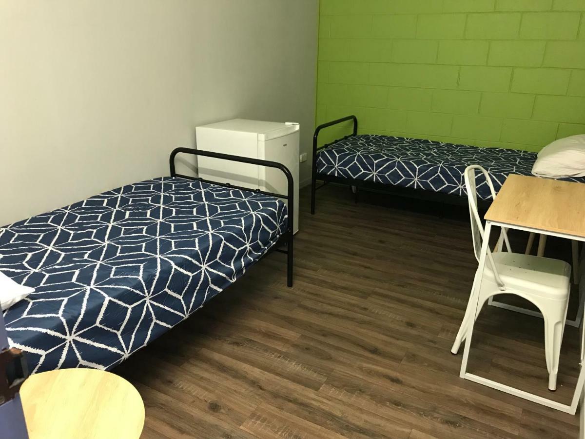 Reef Backpackers Hostel Cairns Exterior foto